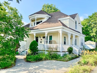 2 Stevenson St, Schenectady, NY 12308