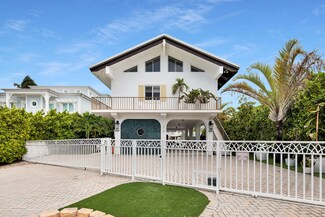 218 Aberdeen Ct, Tavernier, FL 33070