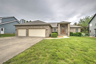 749 Christopher Dr, Forsyth, IL 62535