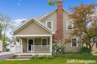 957 Breton Rd SE, Grand Rapids, MI 49506