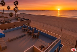26 5th Place, Long Beach, CA 90802