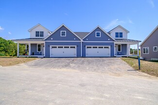 38 Brooks Edge Farm Rd Unit 106, Westbrook, ME 04092