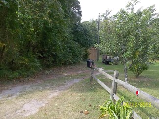 103&105 Johnson St, Jarvisburg, NC 27947