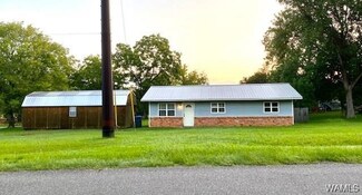 1566 Lock St, Demopolis, AL 36732