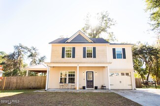 4 Kaminsky Ln, Beaufort, SC 29906