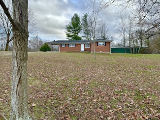 329 Poplar Dr, Red Boiling Springs, TN 37150