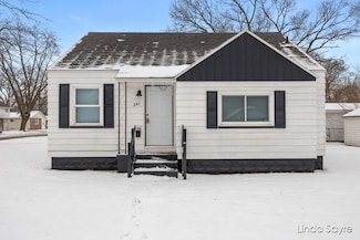 247 E Delano Ave, Muskegon, MI 49444