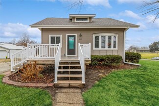 813 West St, New Virginia, IA 50210