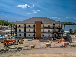 4935 Robins Cir Unit 1A, Osage Beach, MO 65065