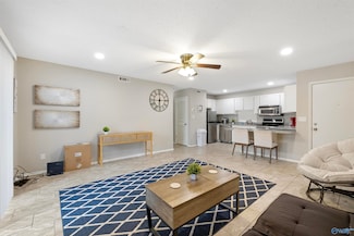 6616 Willow Pointe Dr NW Unit A, Huntsville, AL 35806