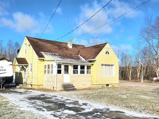 404 Clifford Dr, Vestal, NY 13850