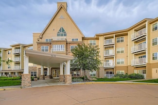 5650 Boone Ave N Unit 315, New Hope, MN 55428