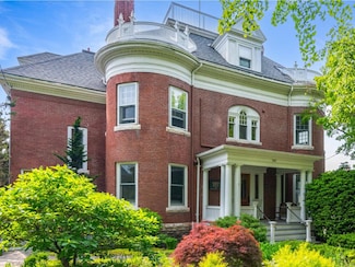 283 S Union St Unit 3, Burlington, VT 05401
