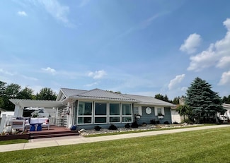 13474 W Bank Dr NE, Millersport, OH 43046
