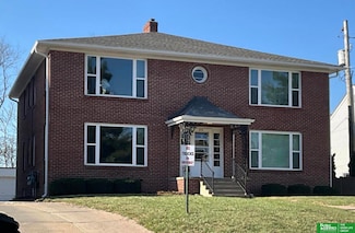 3719 Jones St, Omaha, NE 68105