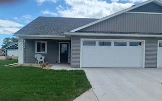1150 Eagle Ln, Wabasha, MN 55981