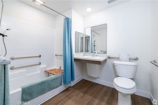 4933 N River Rd, Oceanside, CA 92057