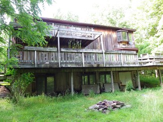 395 Johnson Pond Rd, Montrose, PA 18801