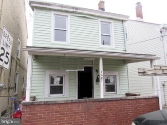 1407 E 12th St, Crum Lynne, PA 19022