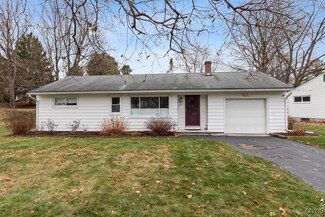 304 Dunning Dr, Camillus, NY 13031