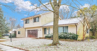 2516 Clayton Blvd, Champaign, IL 61822