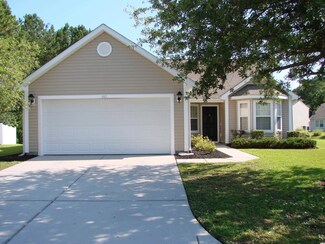 462 Dovetail Ct, Longs, SC 29568