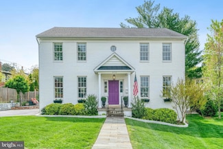 4752 33rd St N, Arlington, VA 22207