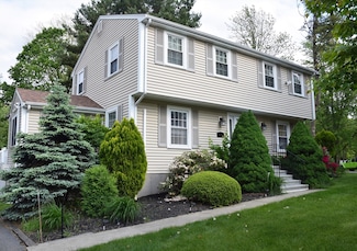 314 Groveland St, Abington, MA 02351