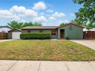 1512 Lackland St, Arlington, TX 76010