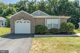 738 N Highlands Dr, Harrisburg, PA 17111