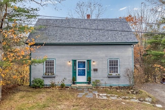 10 Marshall Ave, Bath, ME 04530