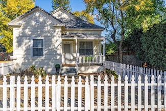 1212 Edwards St, Saint Helena, CA 94574
