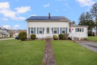 1096 Gardners Neck Rd, Swansea, MA 02777