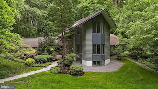2 Barley Mill Dr, Wilmington, DE 19807