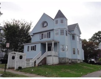 26 Bartlett St, Melrose, MA 02176