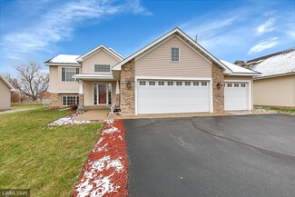 1251 Stone Ridge Rd, Sauk Rapids, MN 56379