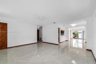 9085 SW 157th St, Palmetto Bay, FL 33157