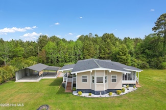2484 Pine Dr SW, Supply, NC 28462