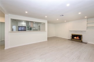 5746 Klump Ave, North Hollywood, CA 91601