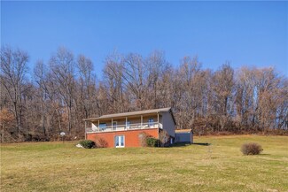 537 Old Route 51 Rd, Smock, PA 15480