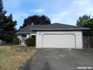 920 Moonflower St NE, Salem, OR 97301
