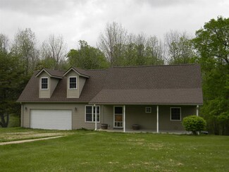 731 Maple Hill Dr, Spencer, IN 47460