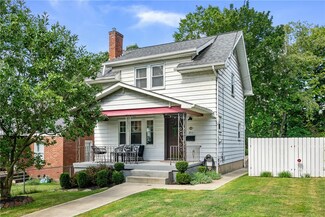 211 7th St, Oakmont, PA 15139