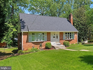 5403 Rolling Rd, Springfield, VA 22151
