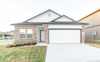 300 Jills Path, Seguin, TX 78155