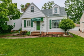 423 E 330th St, Willowick, OH 44095