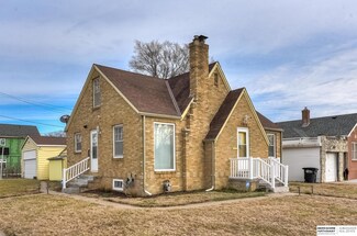 2826 Wirt St, Omaha, NE 68111