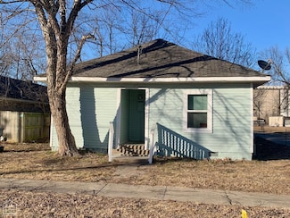 1302 W Huntington Ave, Jonesboro, AR 72401