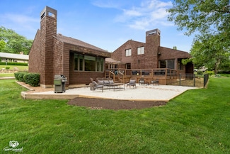1886 N Springview Dr, Kankakee, IL 60901