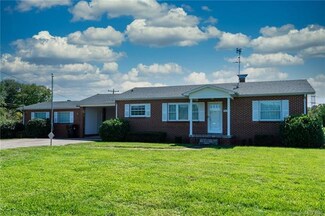 9266 Wilson Rd, Hildebran, NC 28637
